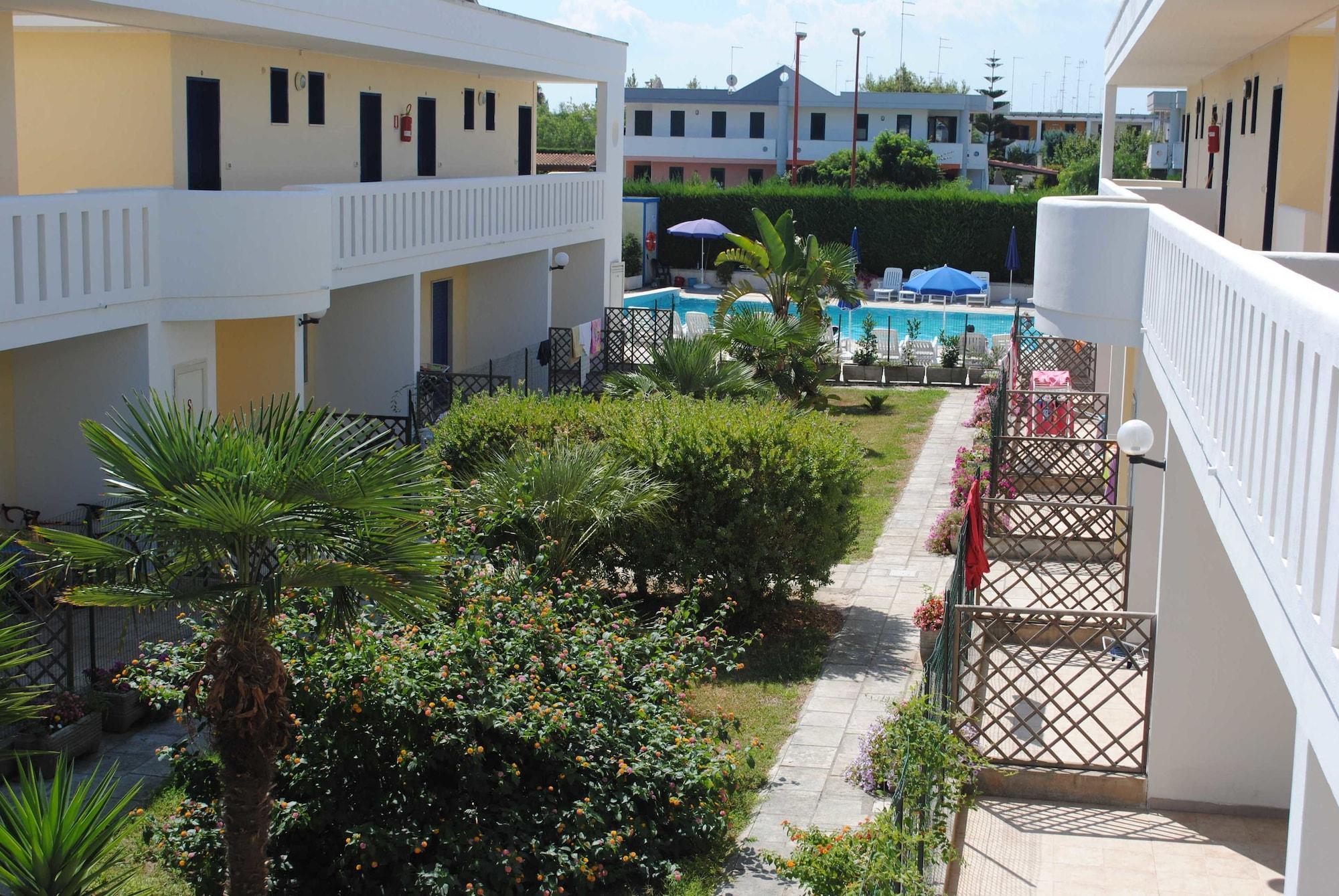 Residence Oasi Salento Torre dell'Orso Exterior foto