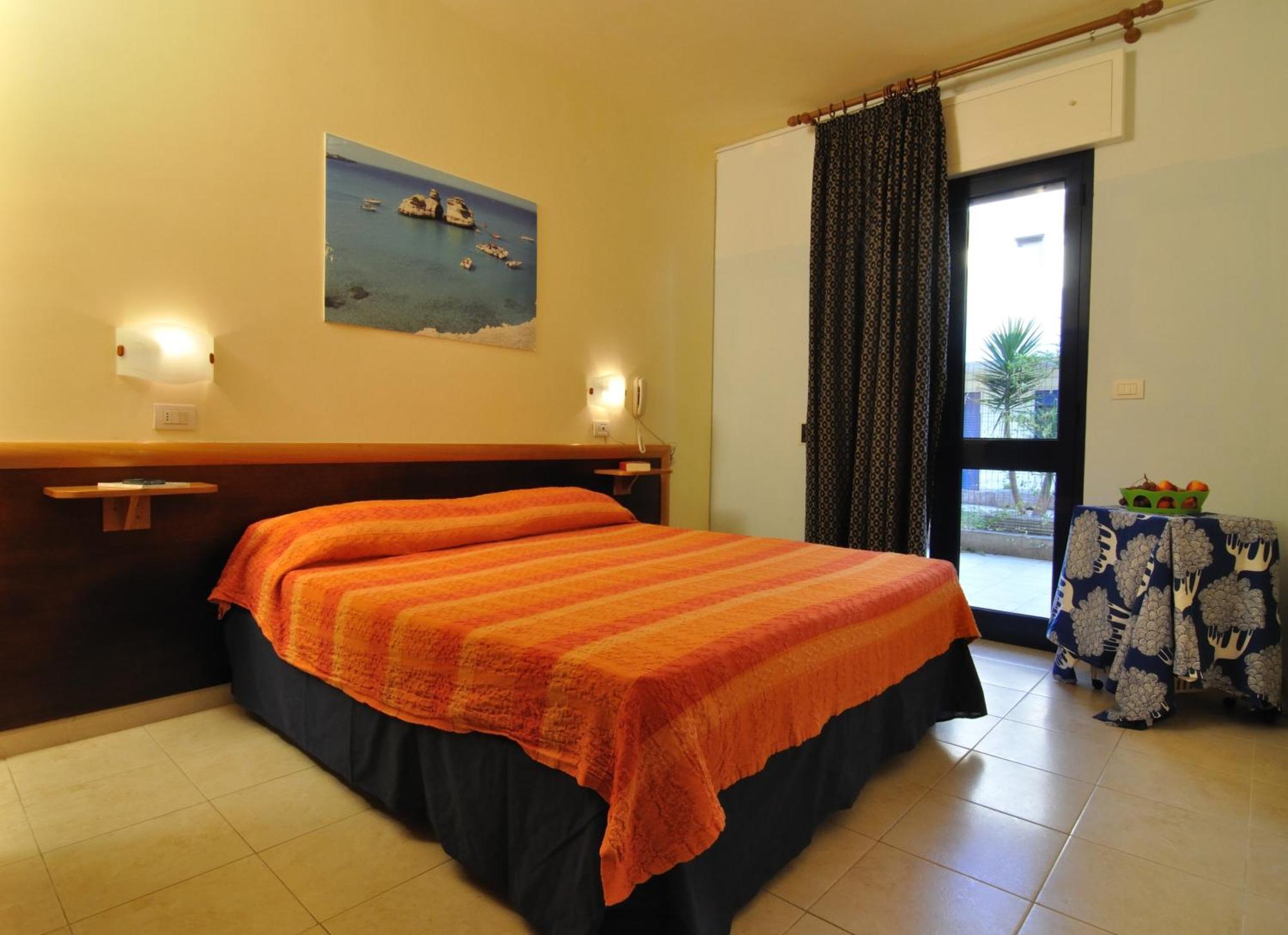 Residence Oasi Salento Torre dell'Orso Exterior foto