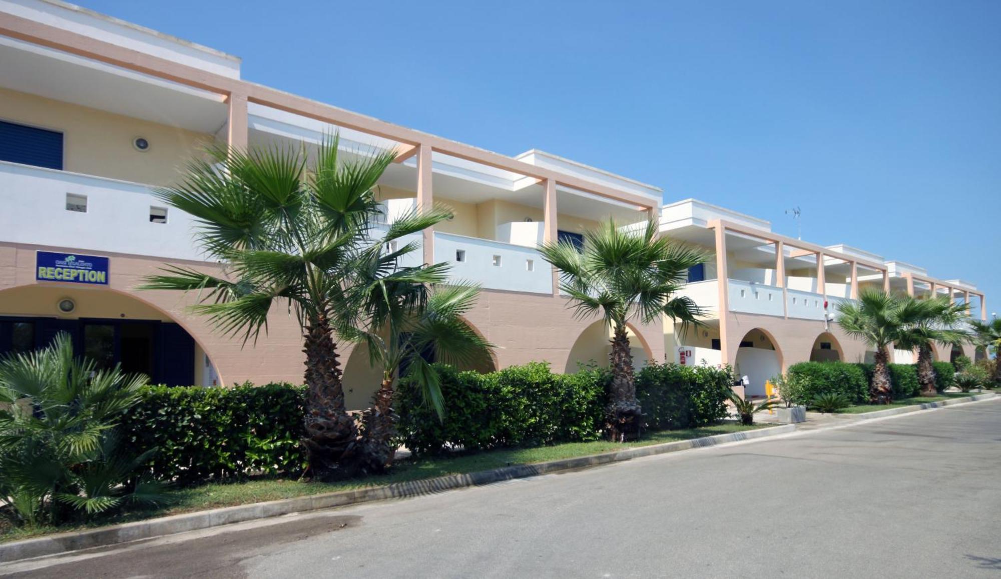 Residence Oasi Salento Torre dell'Orso Exterior foto