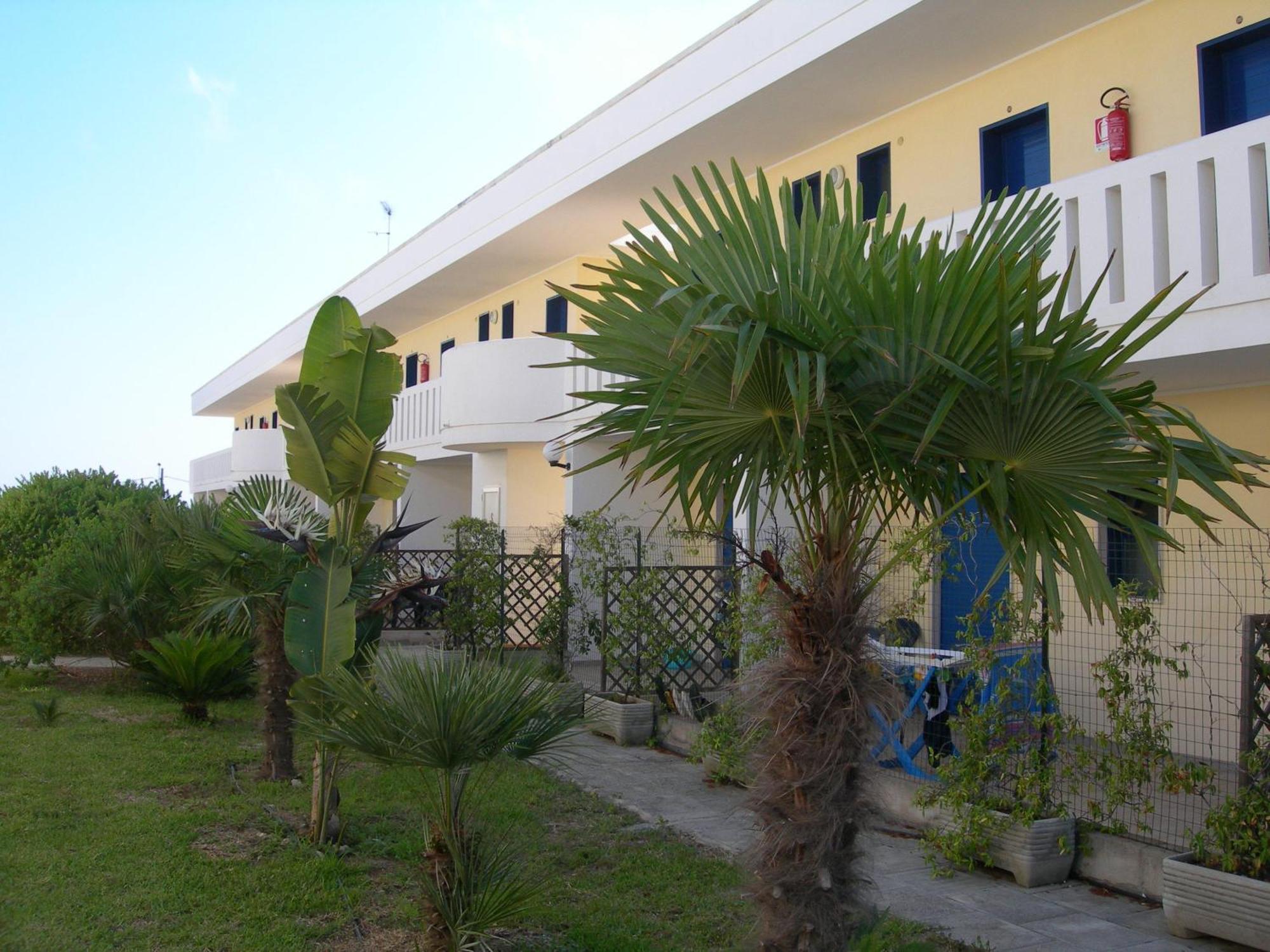 Residence Oasi Salento Torre dell'Orso Exterior foto