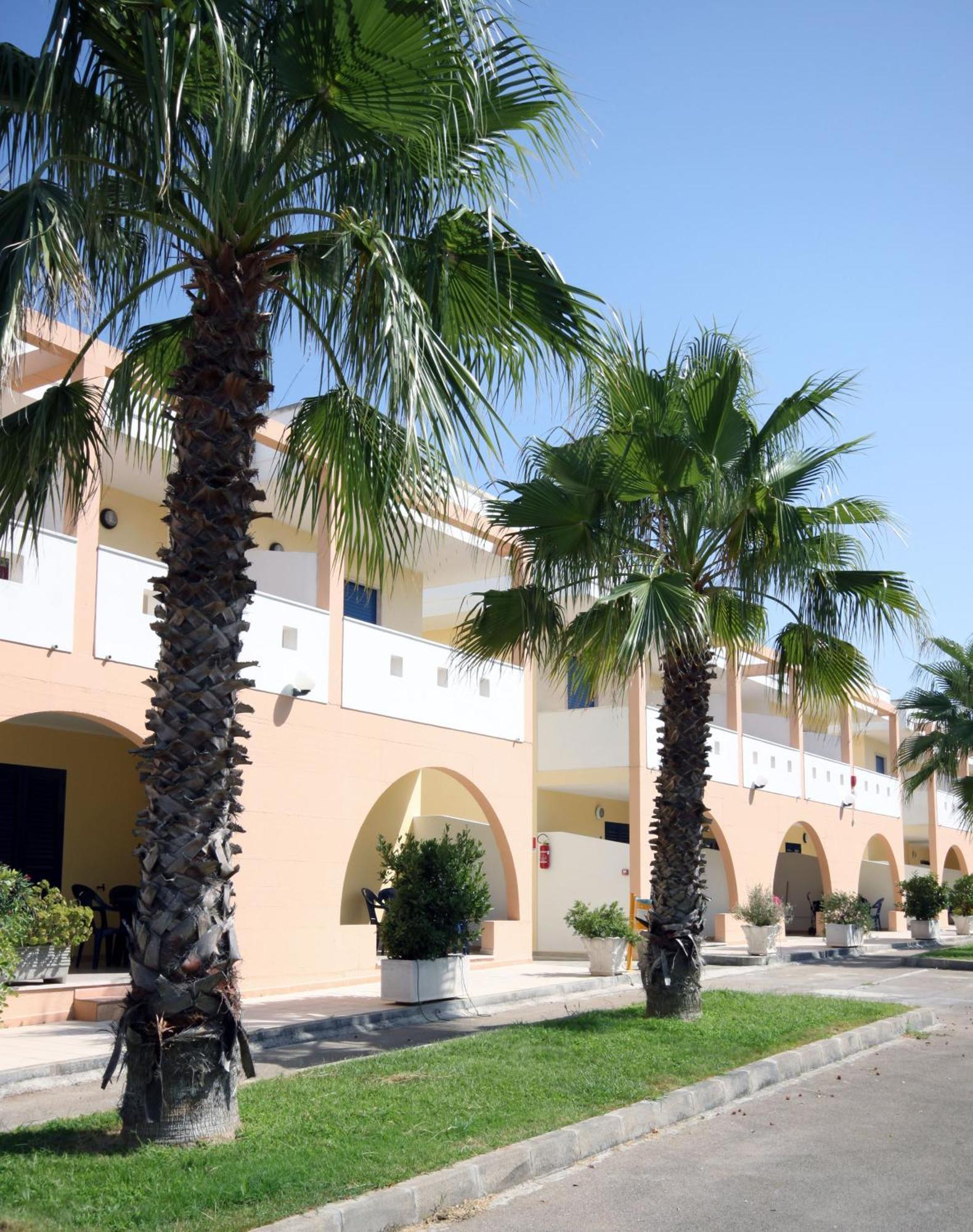Residence Oasi Salento Torre dell'Orso Exterior foto